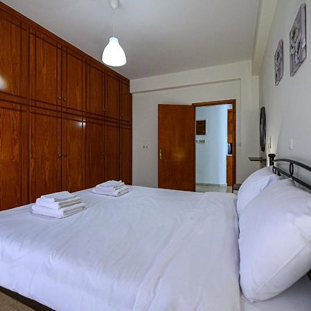 Oliva Apartment Каламата Экстерьер фото