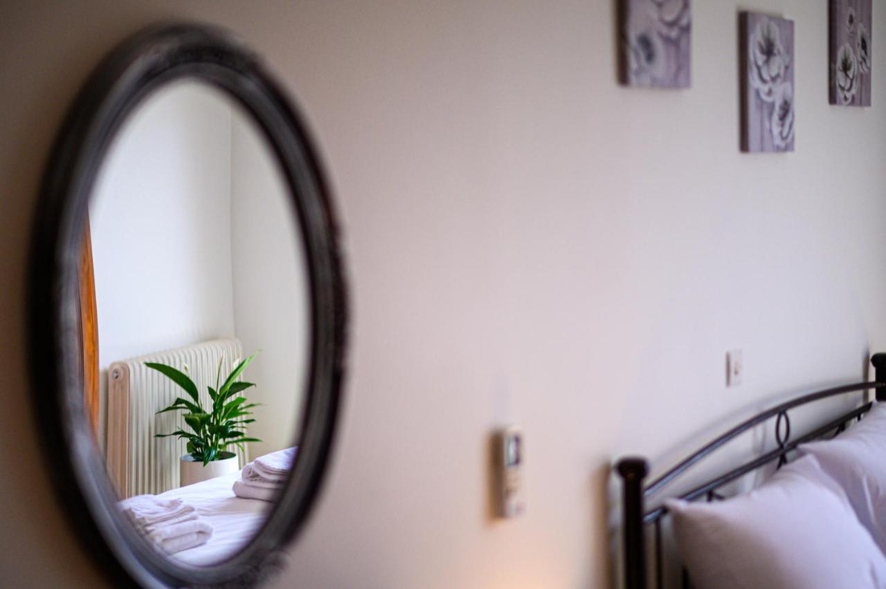 Oliva Apartment Каламата Экстерьер фото