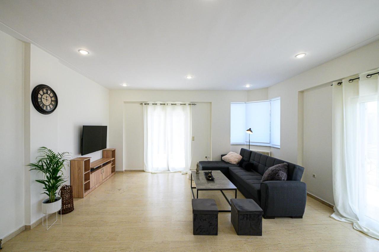 Oliva Apartment Каламата Экстерьер фото