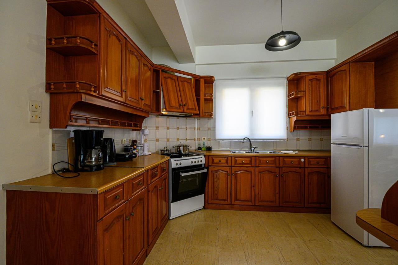 Oliva Apartment Каламата Экстерьер фото